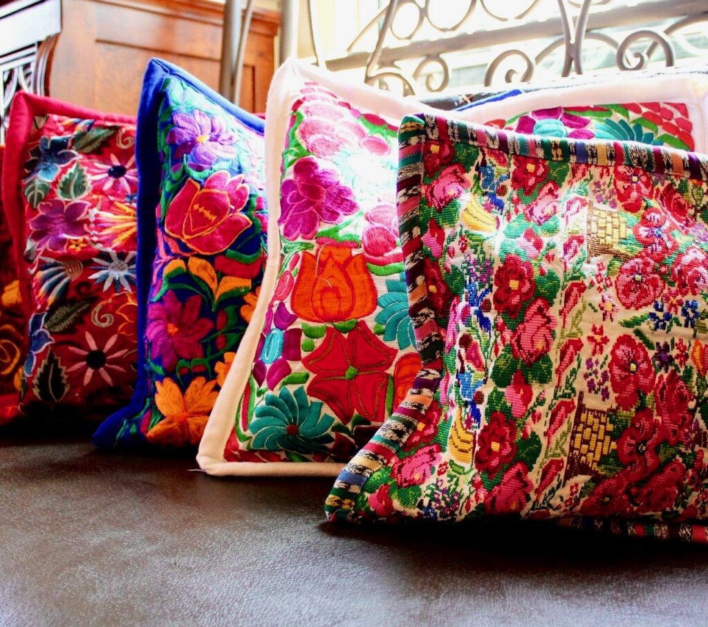 pillows in verde